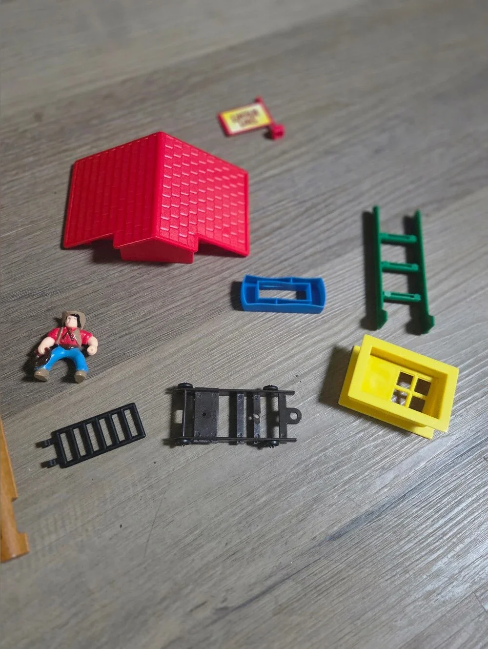 The Original Lincoln Logs Frontier Junction Building Set Canister - Bin 1M